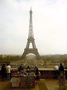 Le Tour Eiffel in Paris